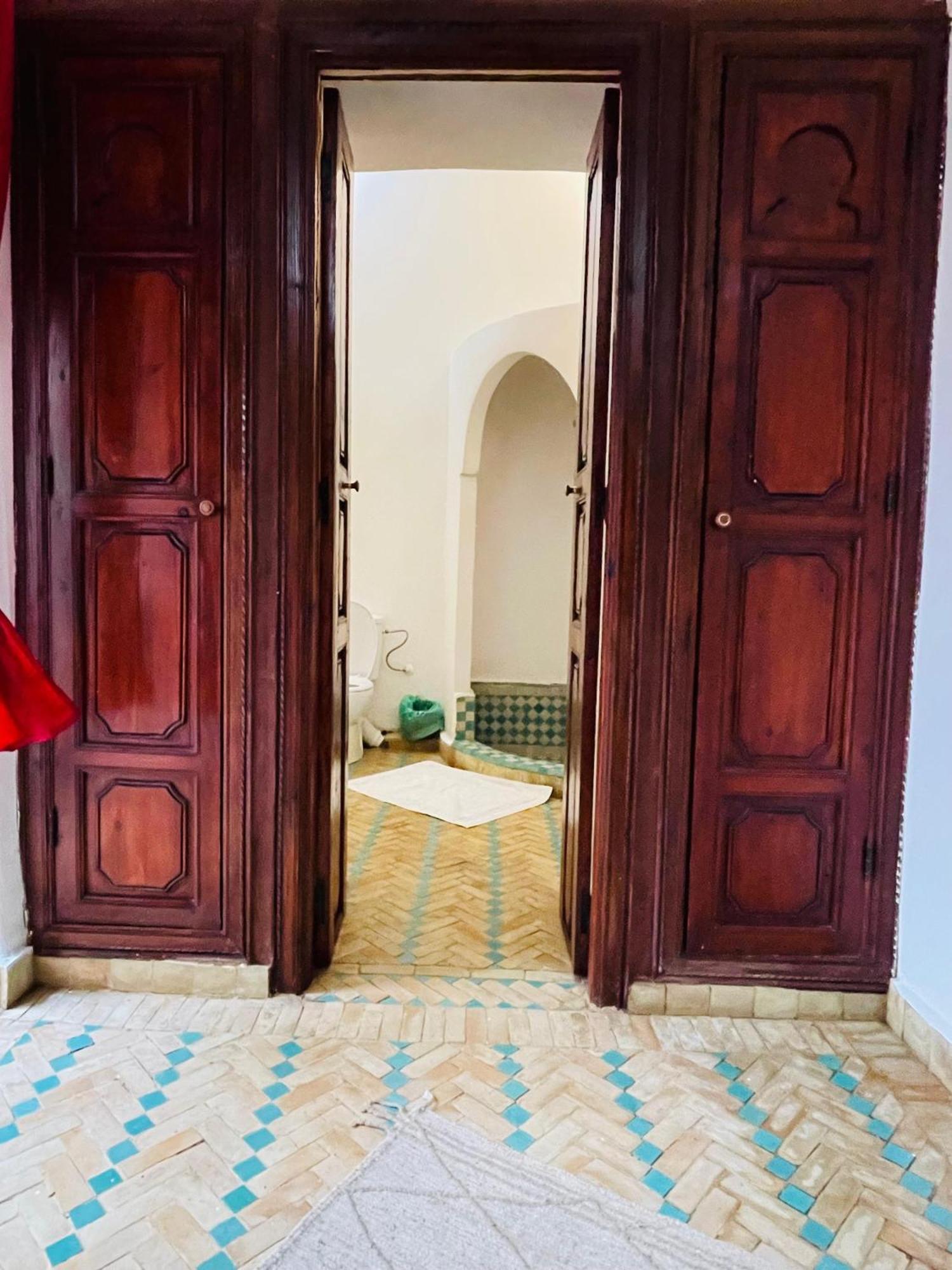 Riad Le Dromadaire Bleu By Weekome Marrakesh Exterior photo